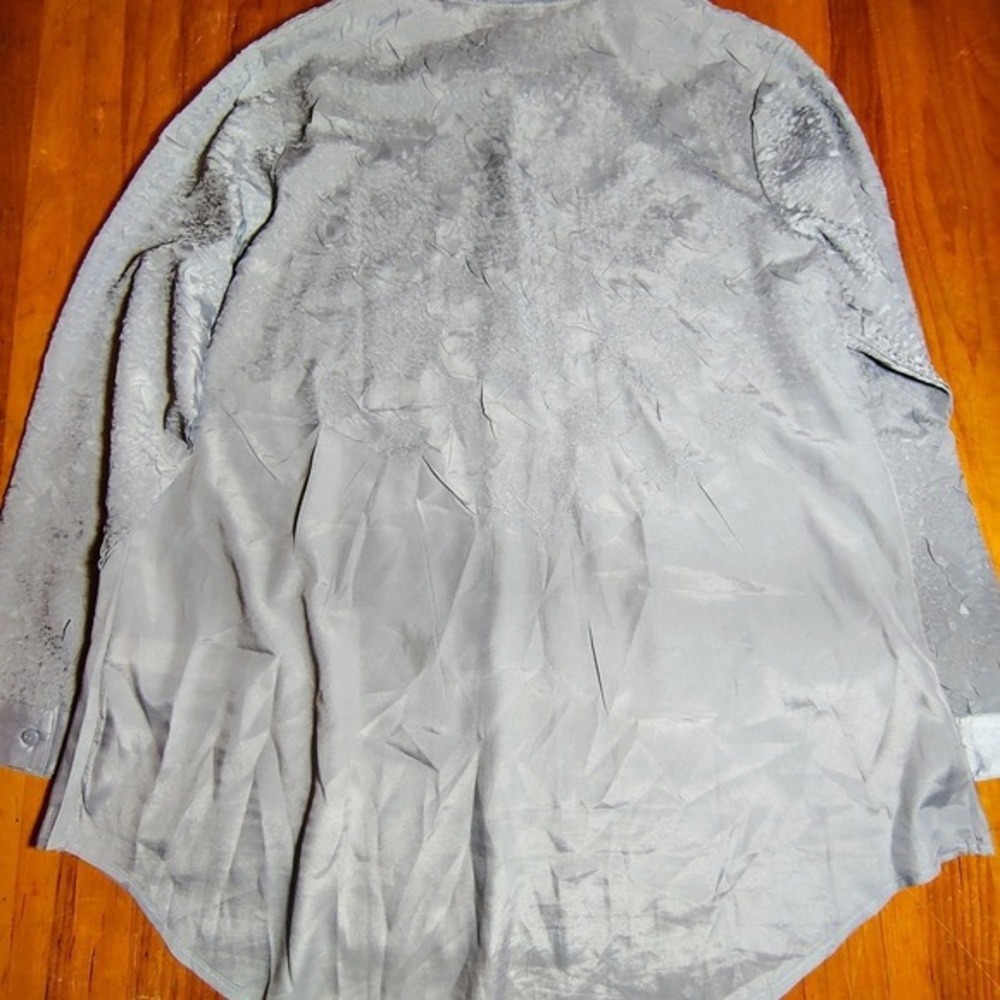 Chicos Textured Crinkle Button Down Blouse Long Sleeve Blue Grey Size 3 Large XL - Picture 7 of 9